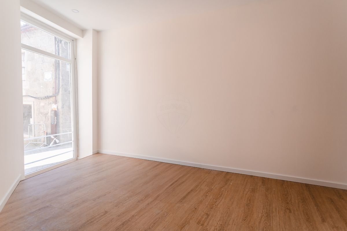 listing 126021008-210 picture-0