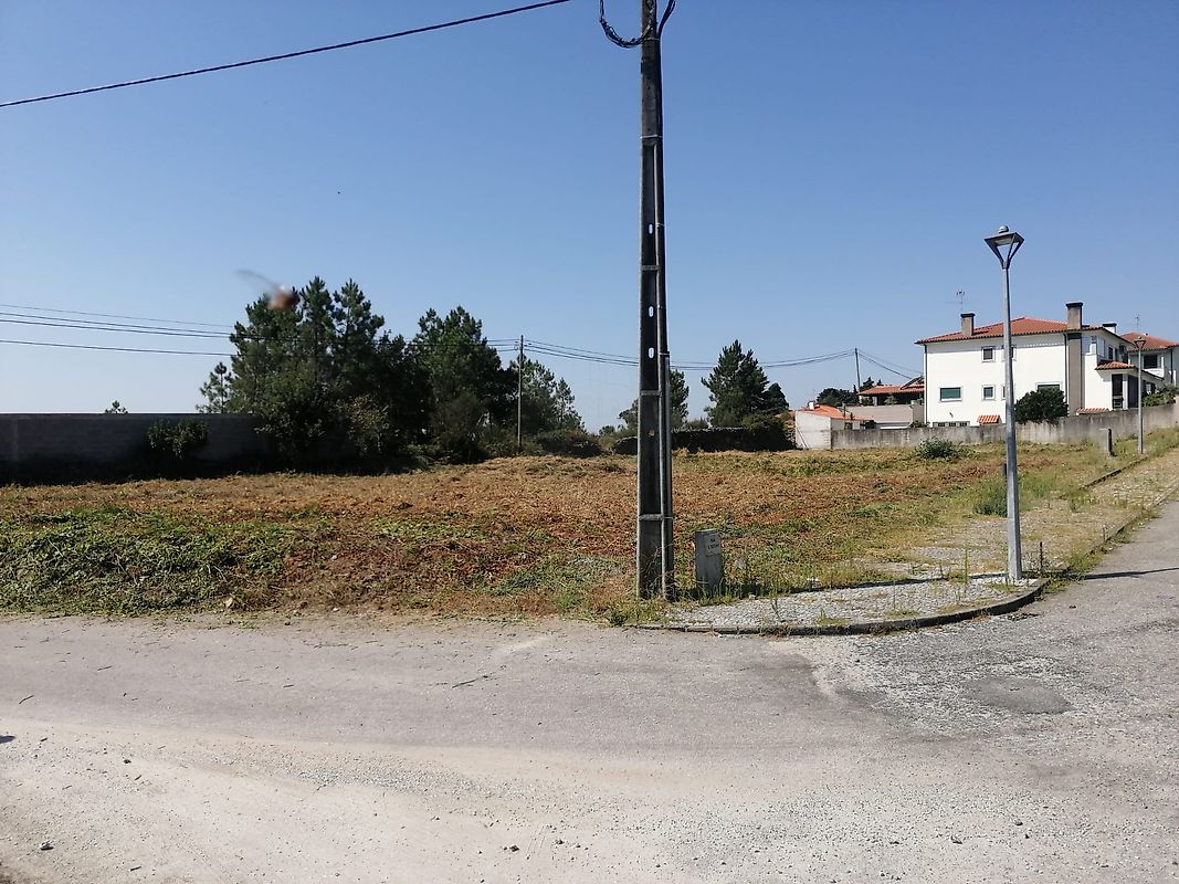 Terreno à venda em Mangualde