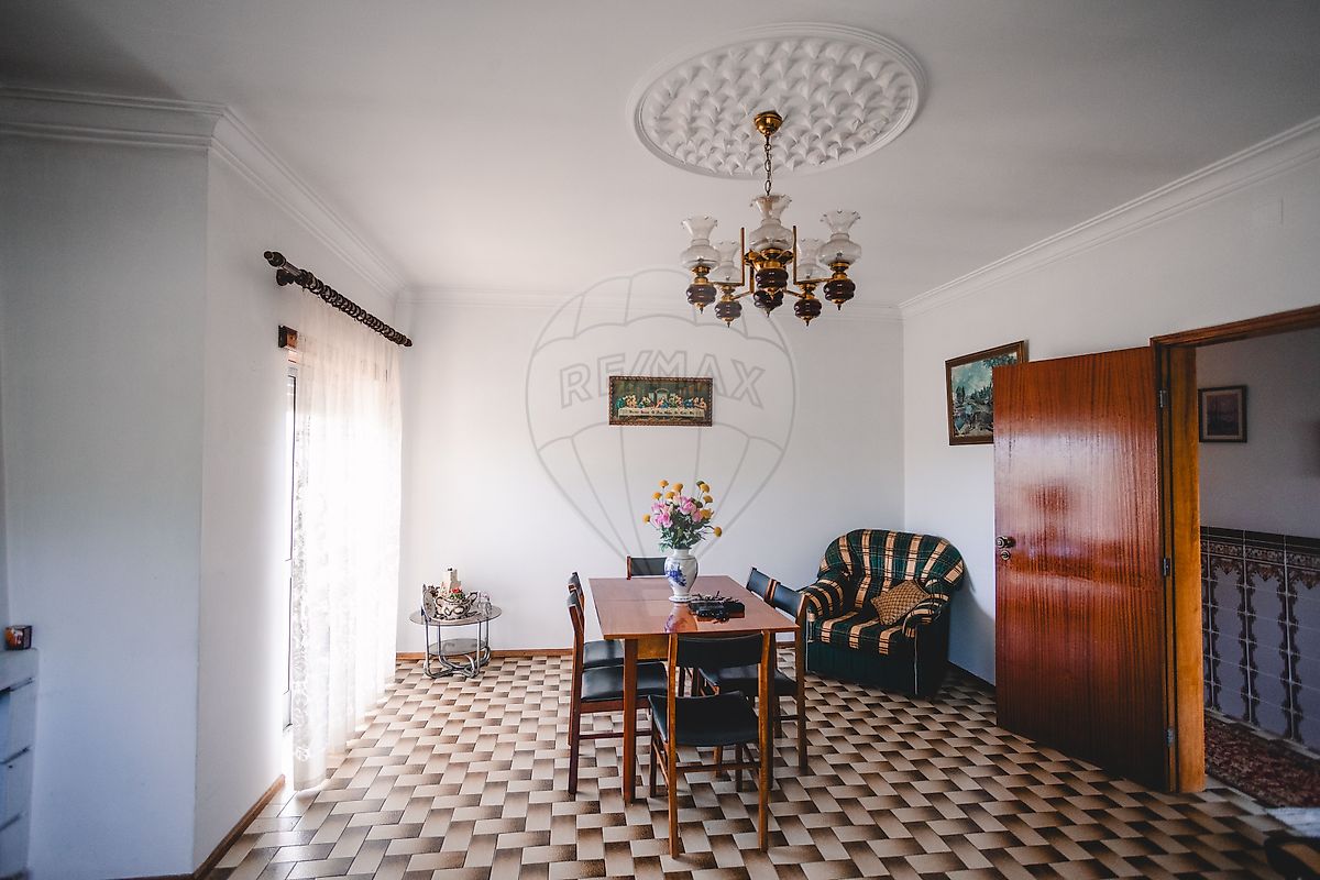 listing 126021123-11 picture-0