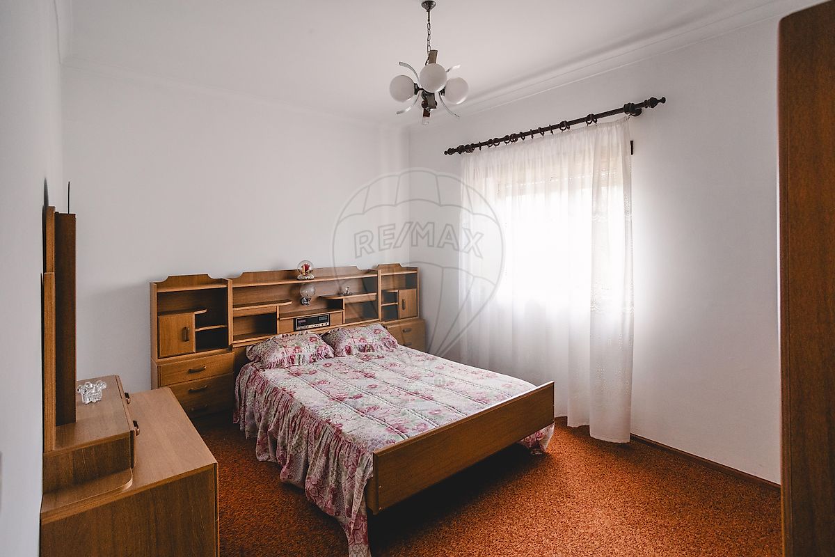listing 126021123-11 picture-0