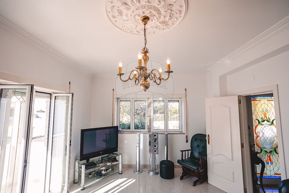 listing 126021082-8 picture-0