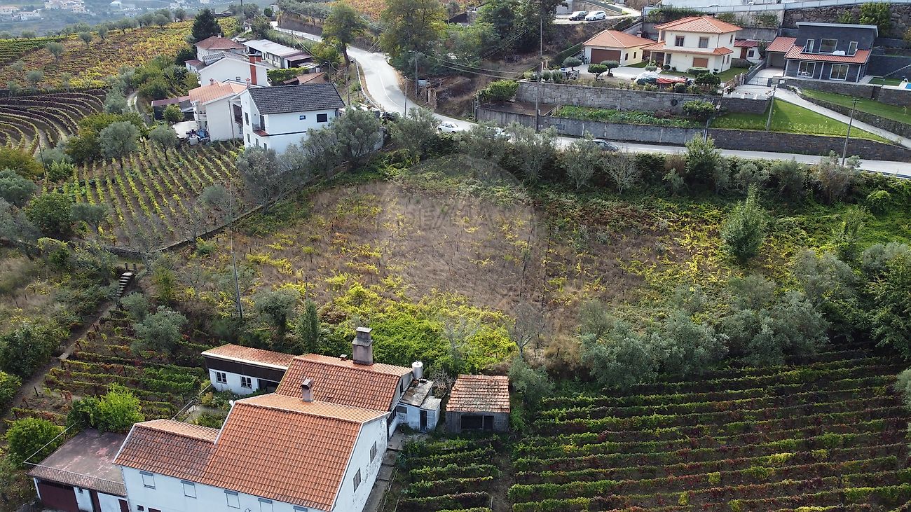Land for sale in Lamego, Portugal — €75,000