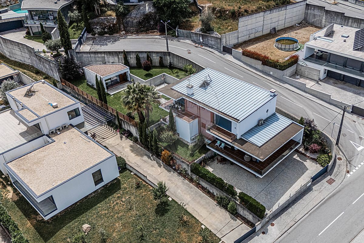 Moradia T5 à venda em Orgens, Viseu — foto 3