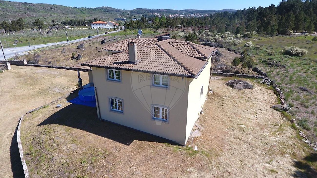 Moradia T4 à venda em Vila da Ponte, Sernancelhe — foto 9
