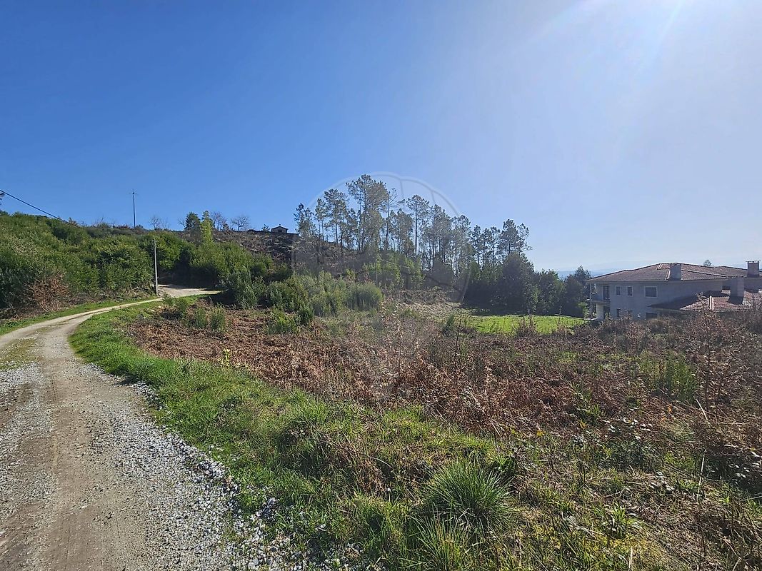 Terreno à venda em Viseu