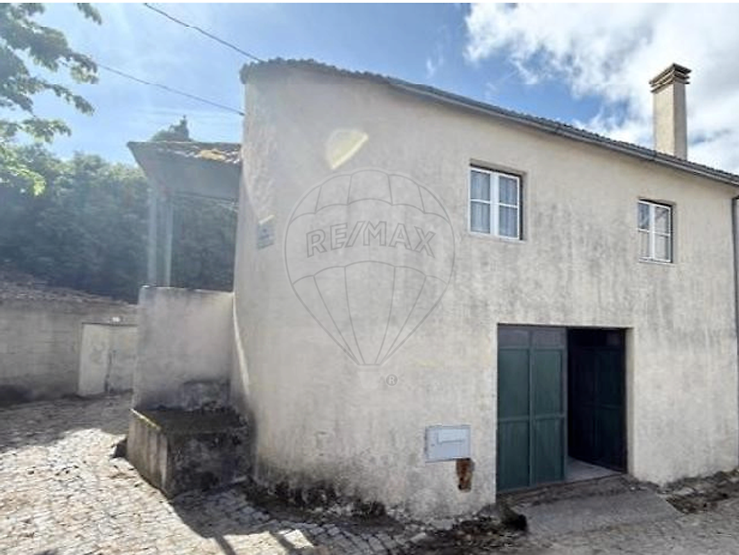 Moradia - Cortiçada, Aguiar da Beira, Guarda