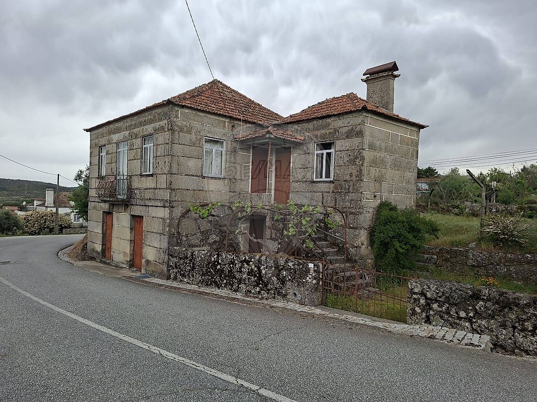 Moradia - Algodres, Fornos de Algodres, Guarda