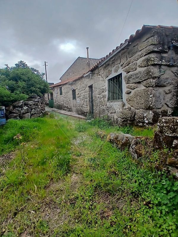 Moradia - Sernancelhe e Sarzeda, Sernancelhe, Viseu