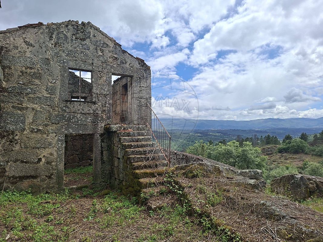 Quinta - Figueiró da Granja, Fornos de Algodres, Guarda