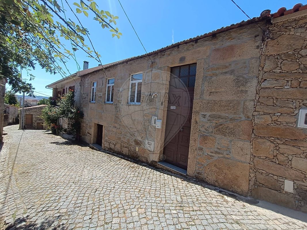 Apartamento T2 à venda em Sernancelhe
