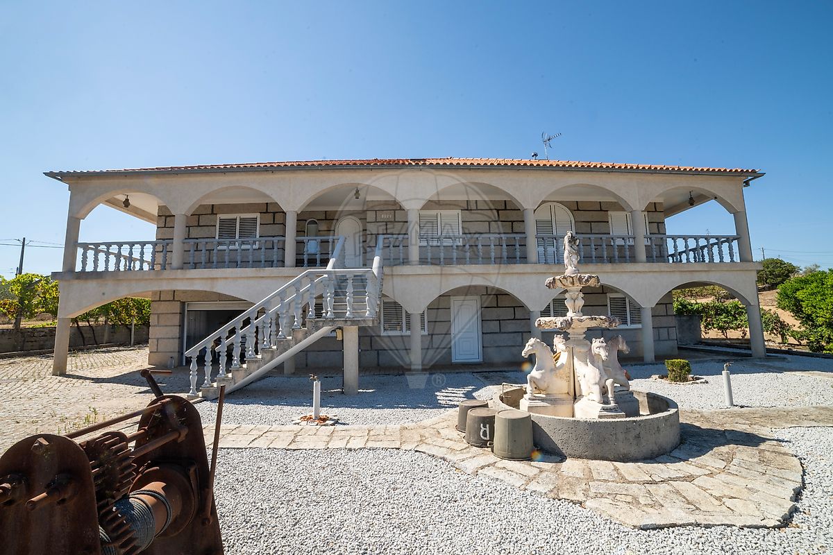 Quinta - Juncais, Vila Ruiva e Vila Soeiro do Chão, Fornos de Algodres, Guarda