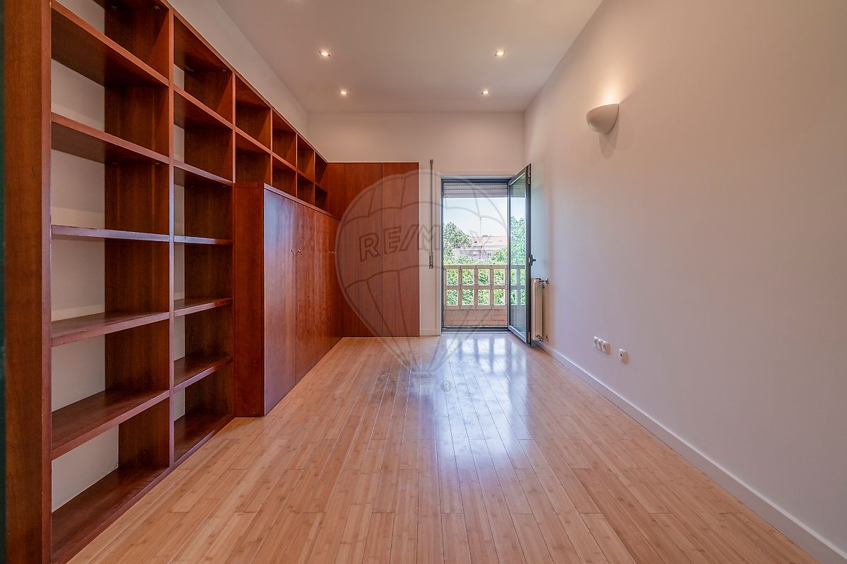 listing 126041059-18 picture-0