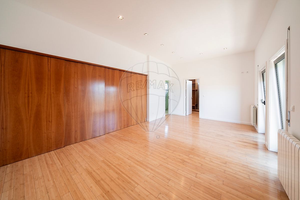 listing 126041059-18 picture-0