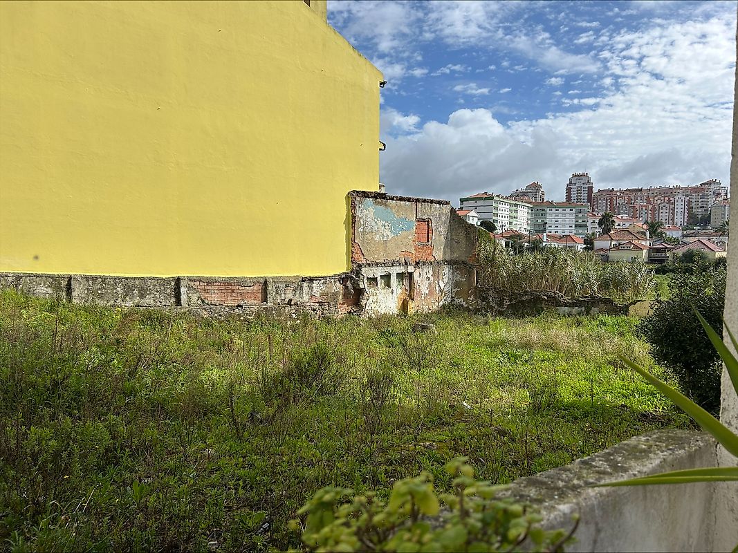 Land for sale in Sintra, Portugal — €342,000