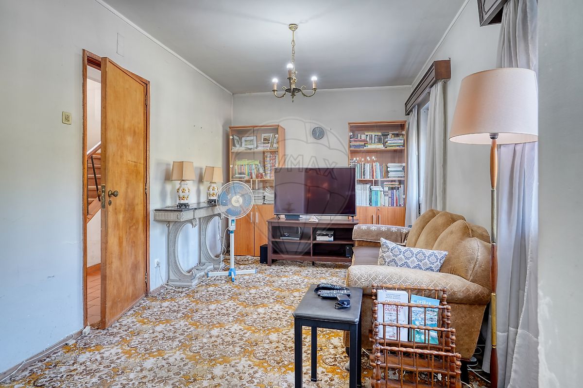 listing 126051030-54 picture-0