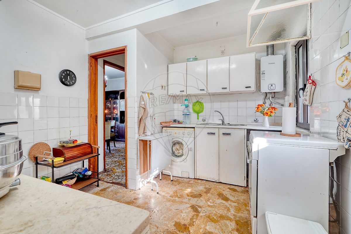 listing 126051030-54 picture-0