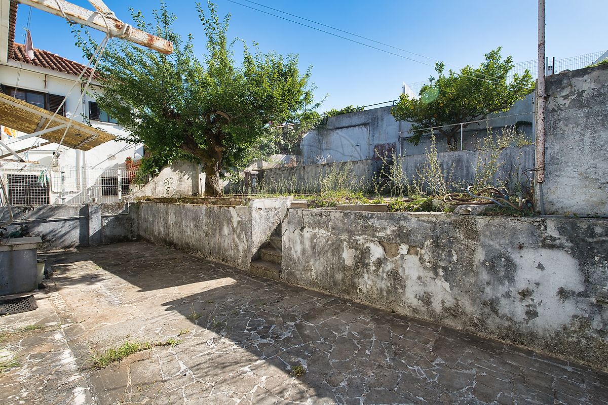 listing 126051030-54 picture-0