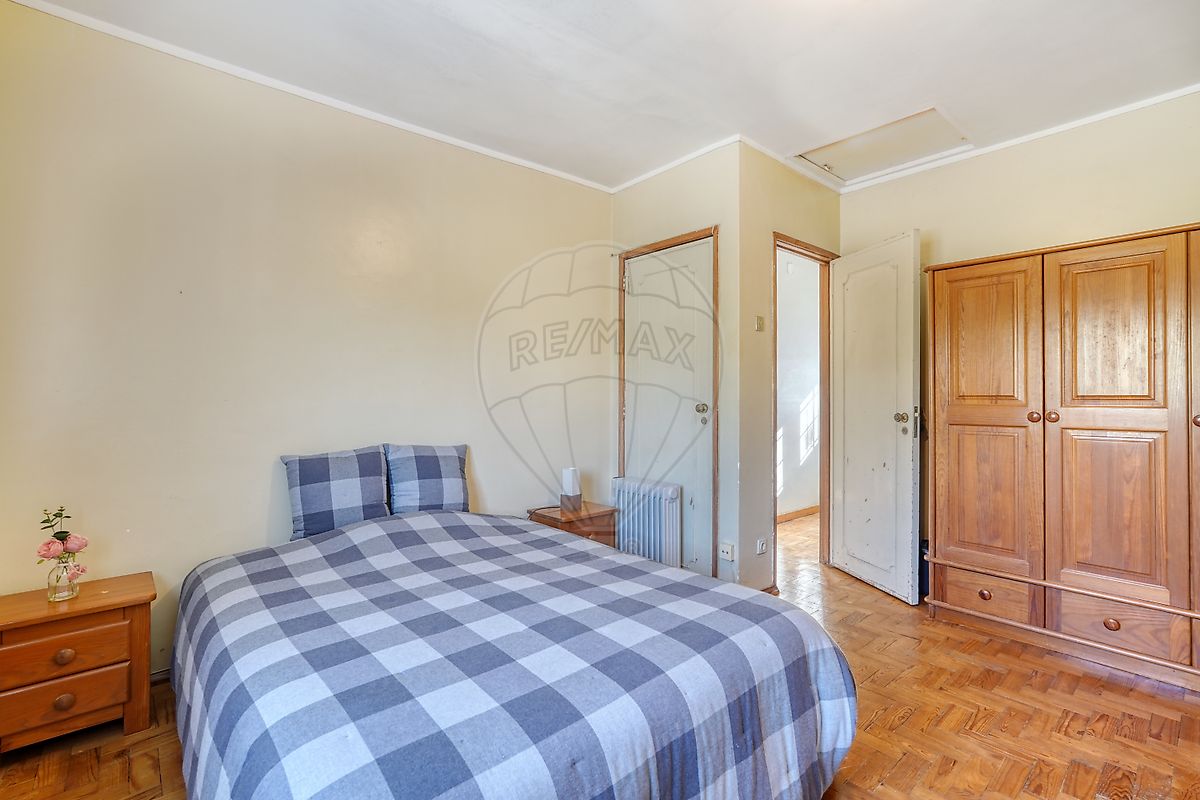 listing 126051030-54 picture-0