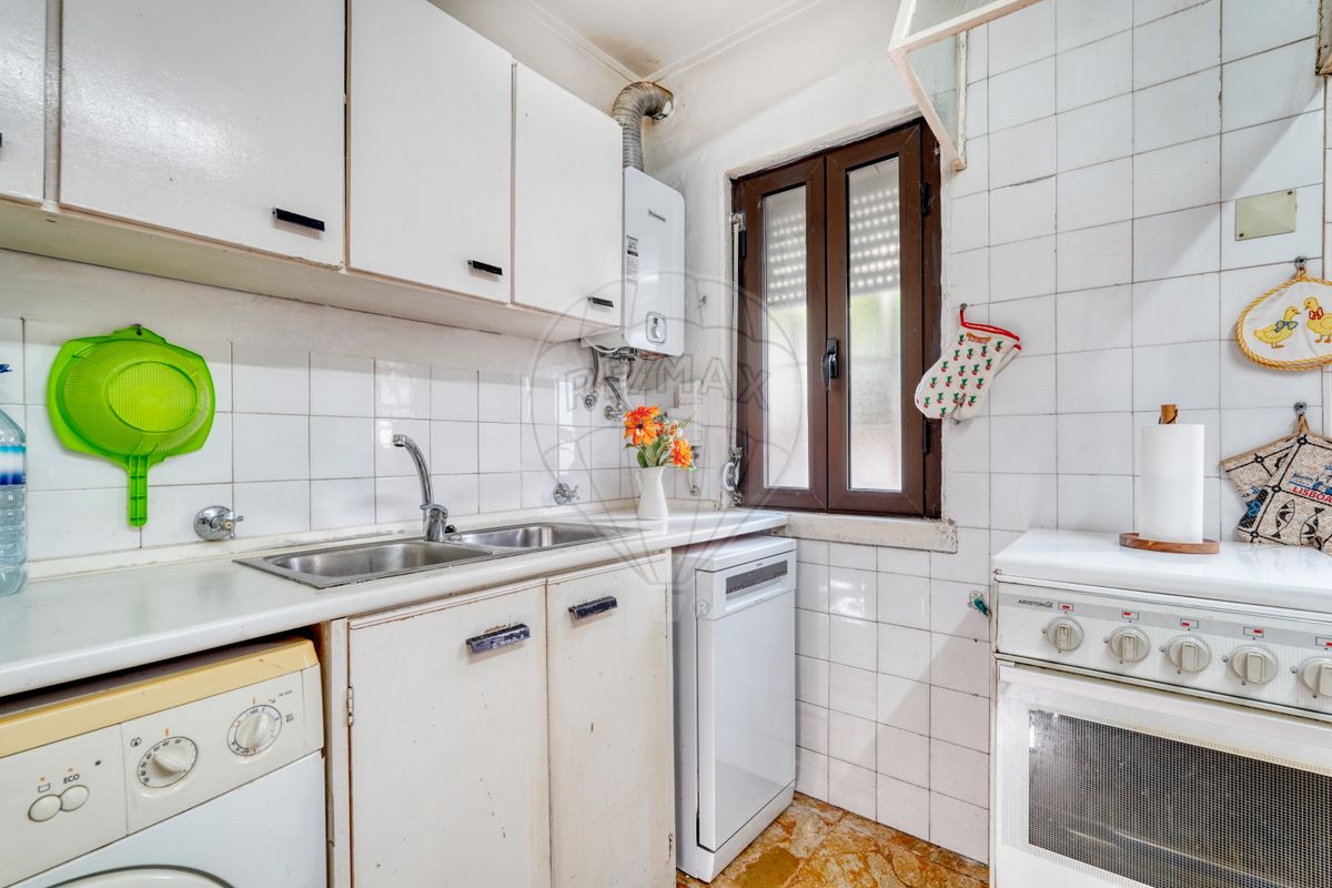 listing 126051030-54 picture-0