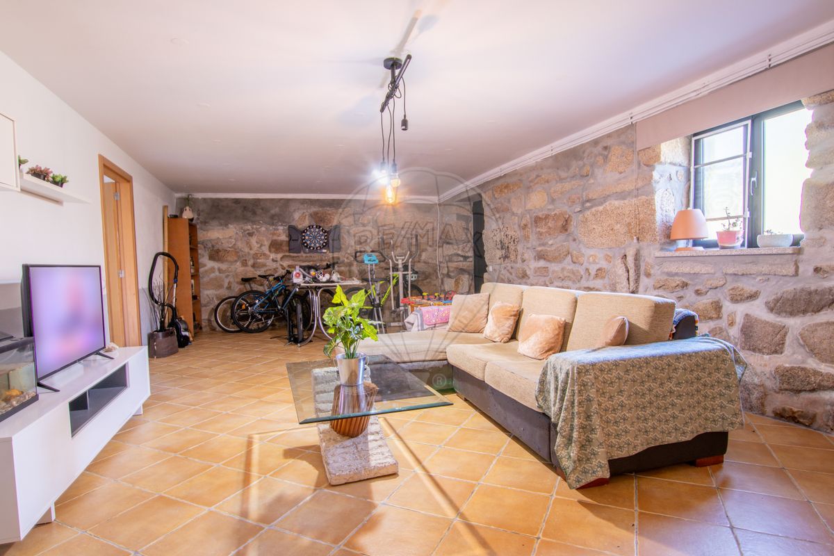 listing 126061001-231 picture-0