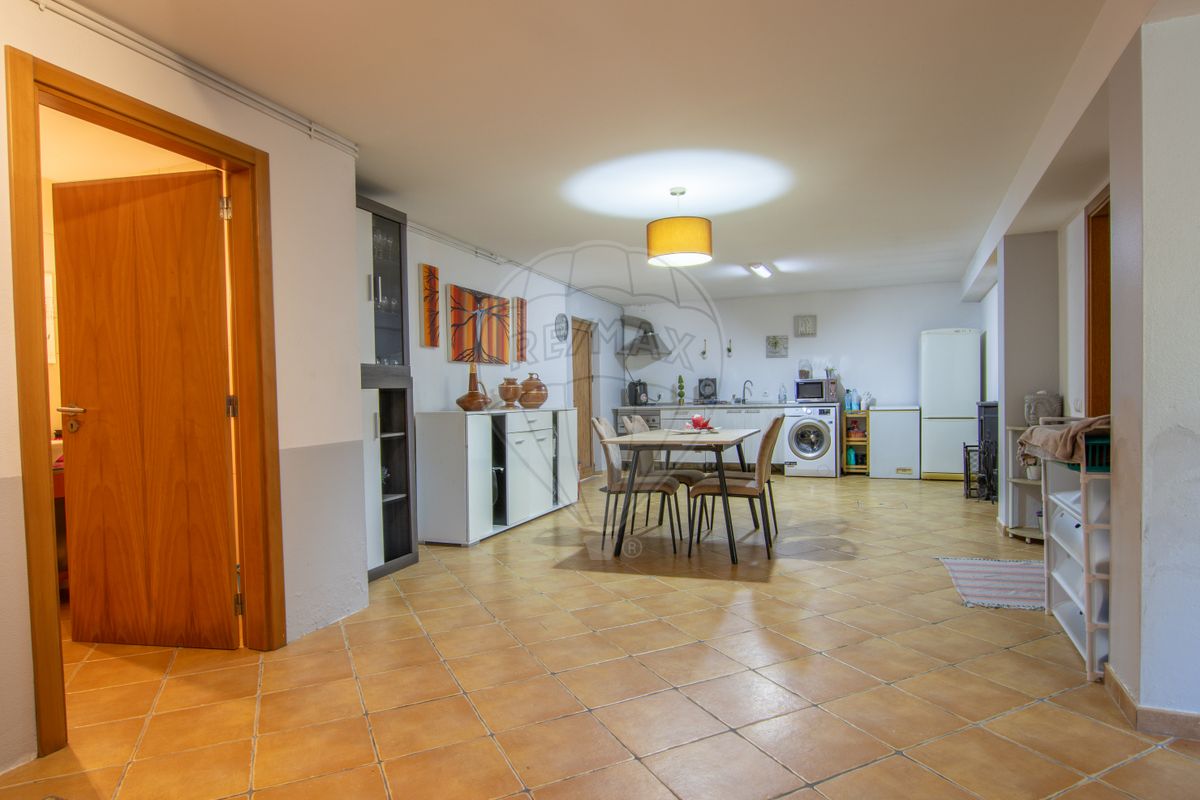 listing 126061001-231 picture-0