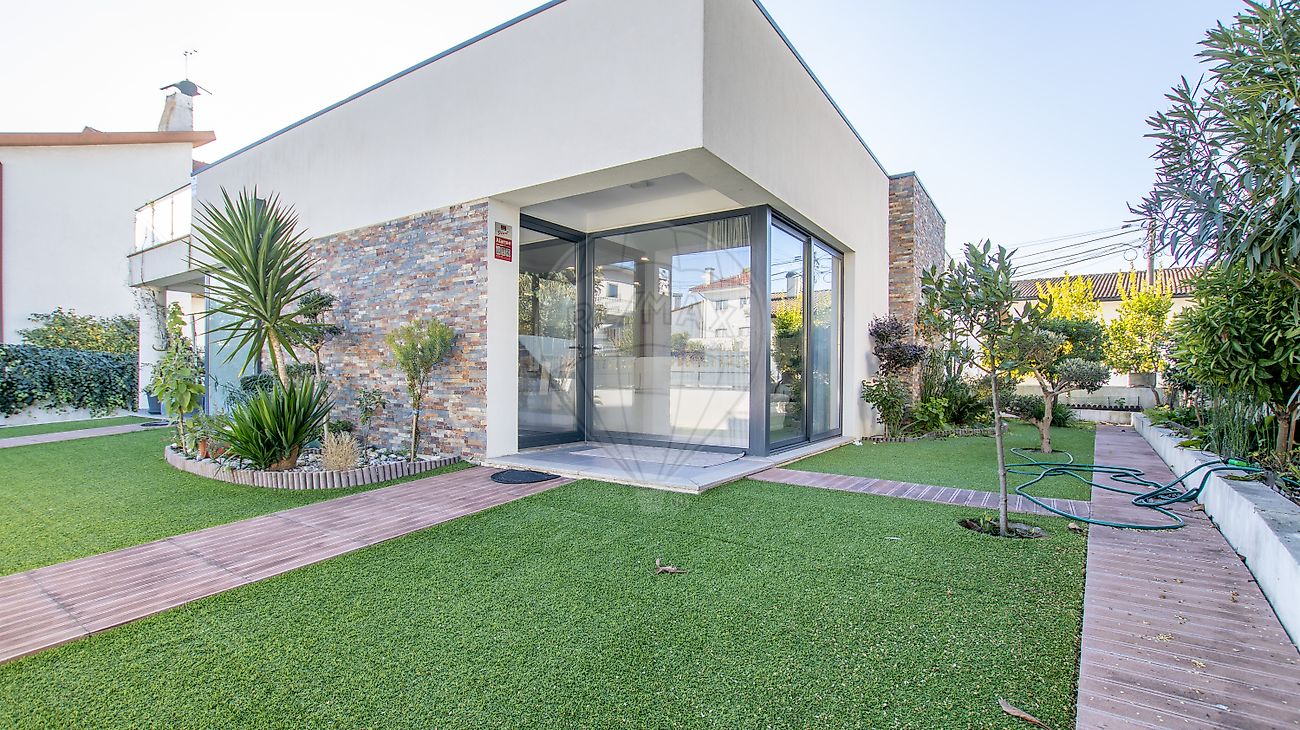 listing 126061002-150 picture-0