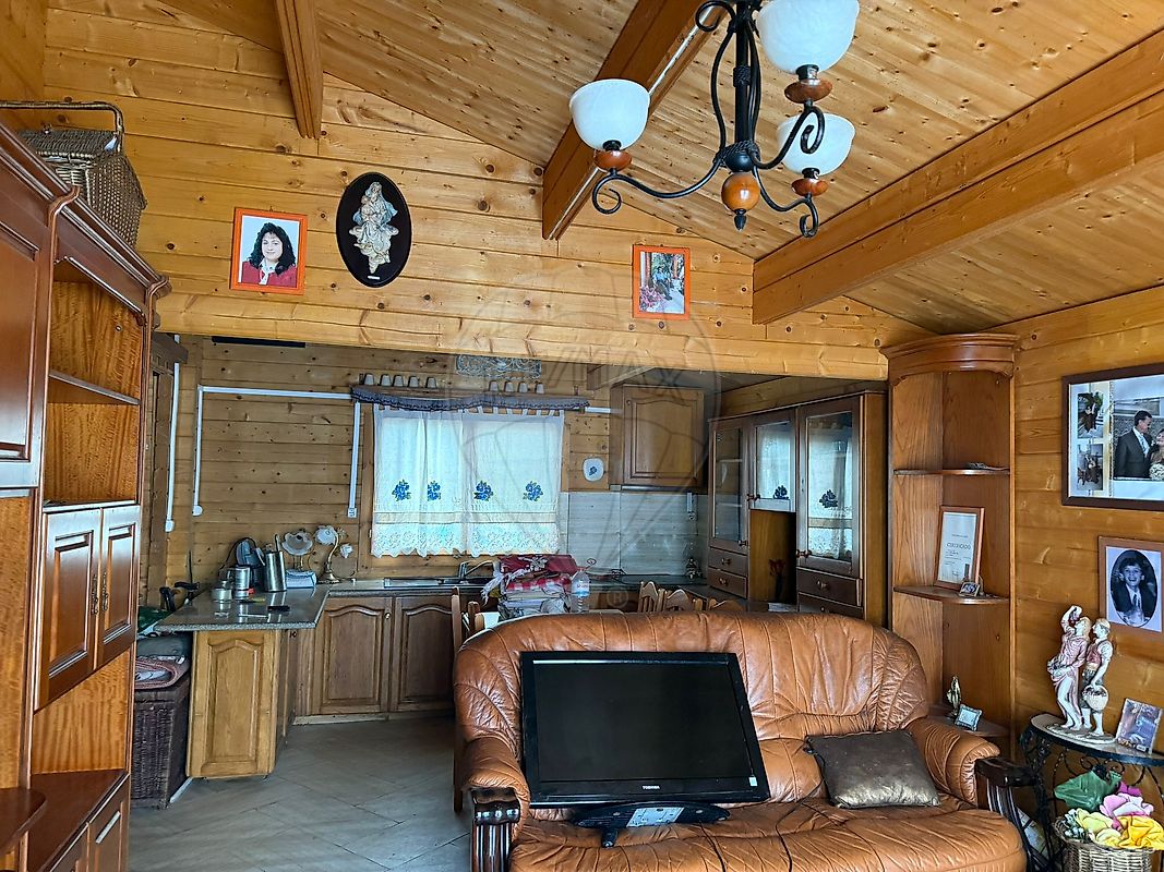 listing 126061079-2 picture-0