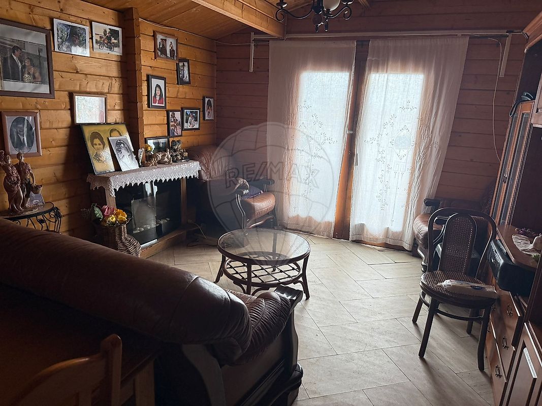 listing 126061079-2 picture-0