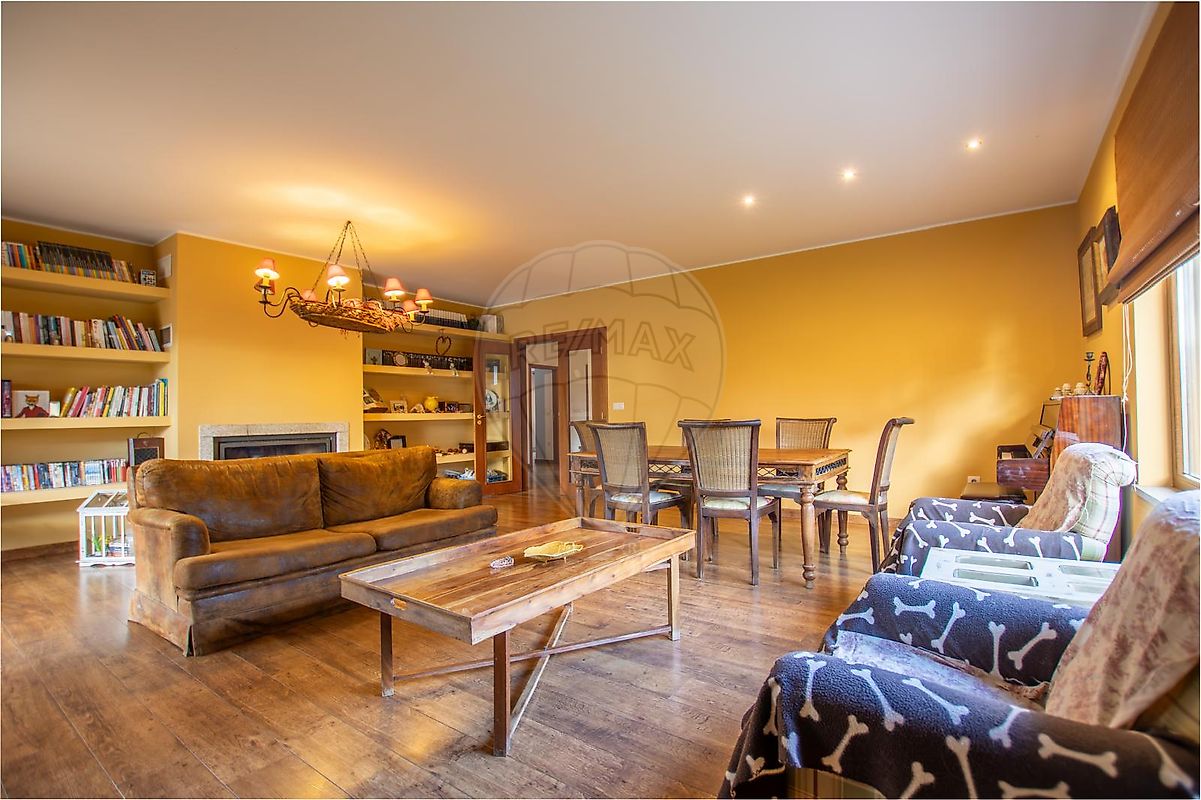 listing 126061079-1 picture-0