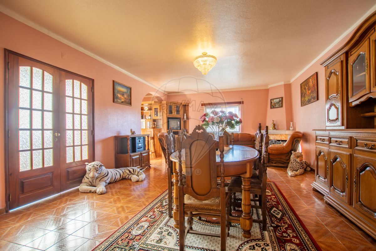 listing 126061055-55 picture-0