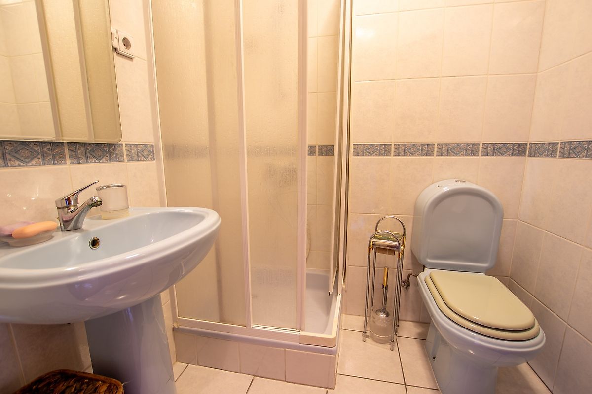 listing 126061038-38 picture-0