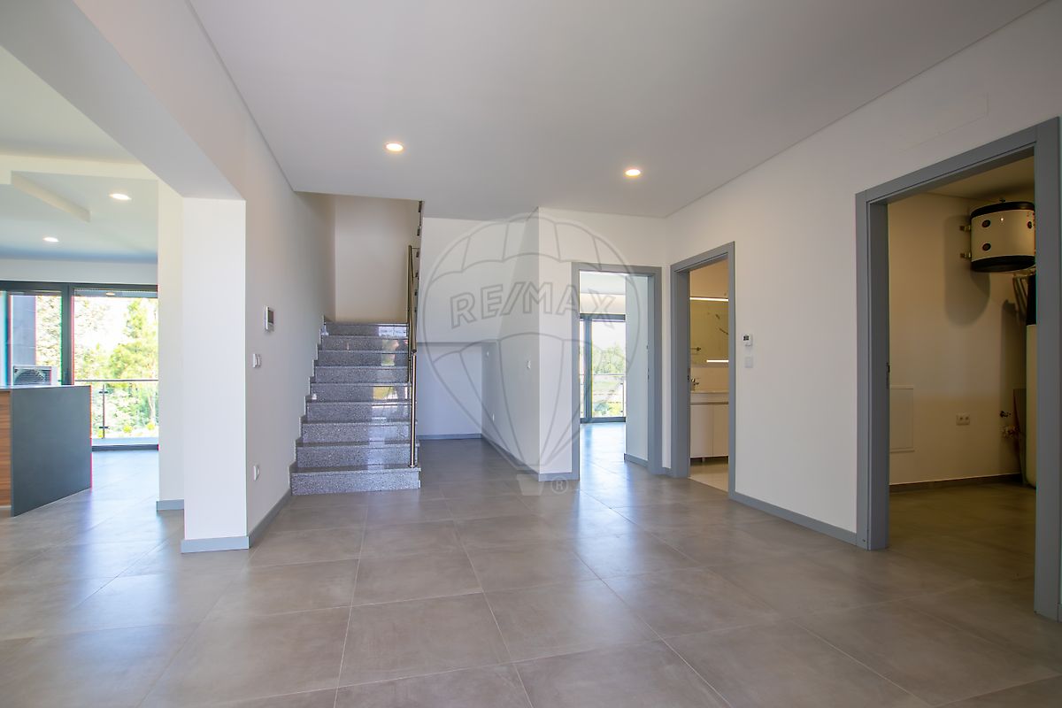 listing 126061001-276 picture-0