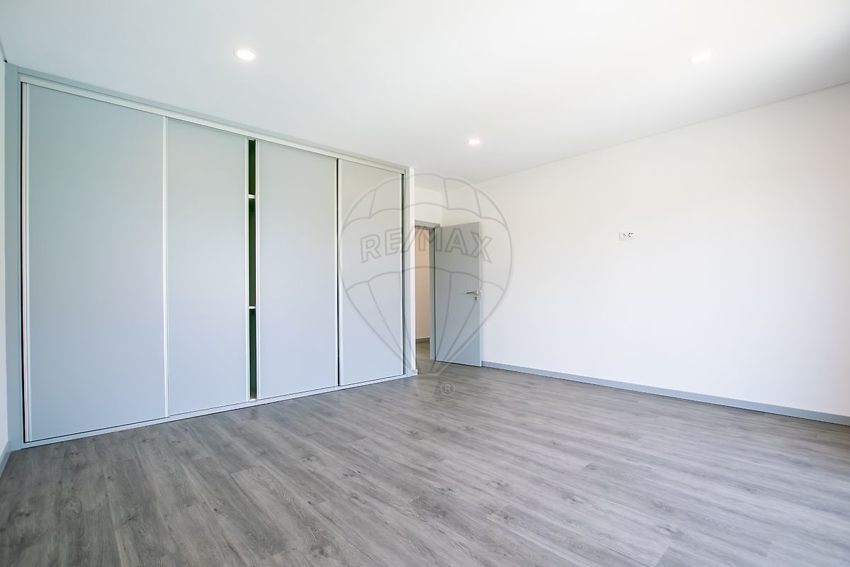 listing 126061001-276 picture-0