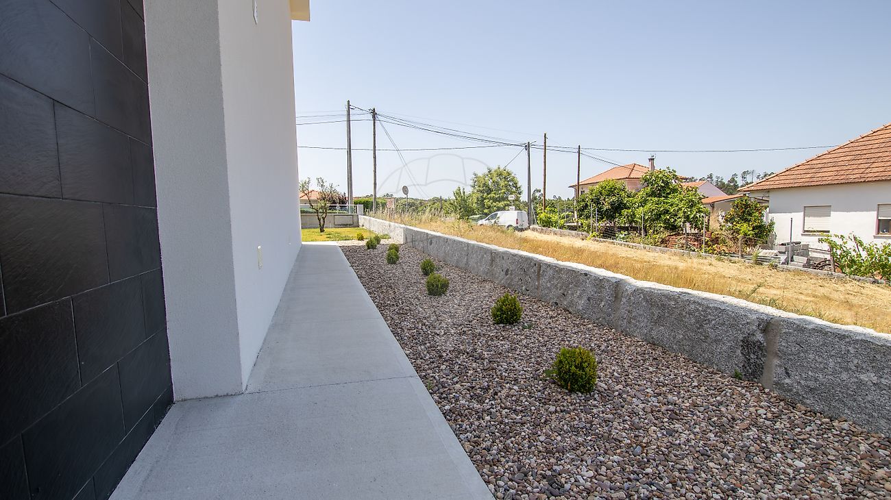 listing 126061001-276 picture-0
