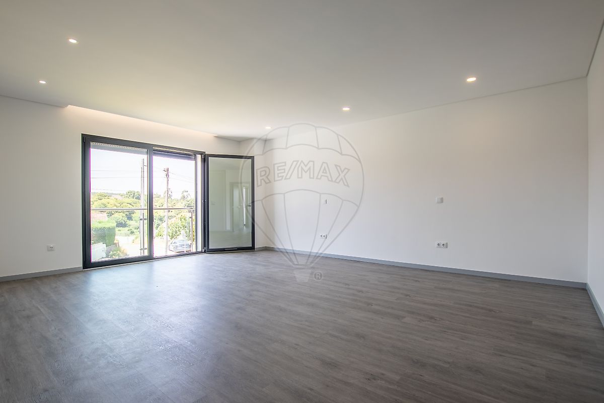 listing 126061001-276 picture-0