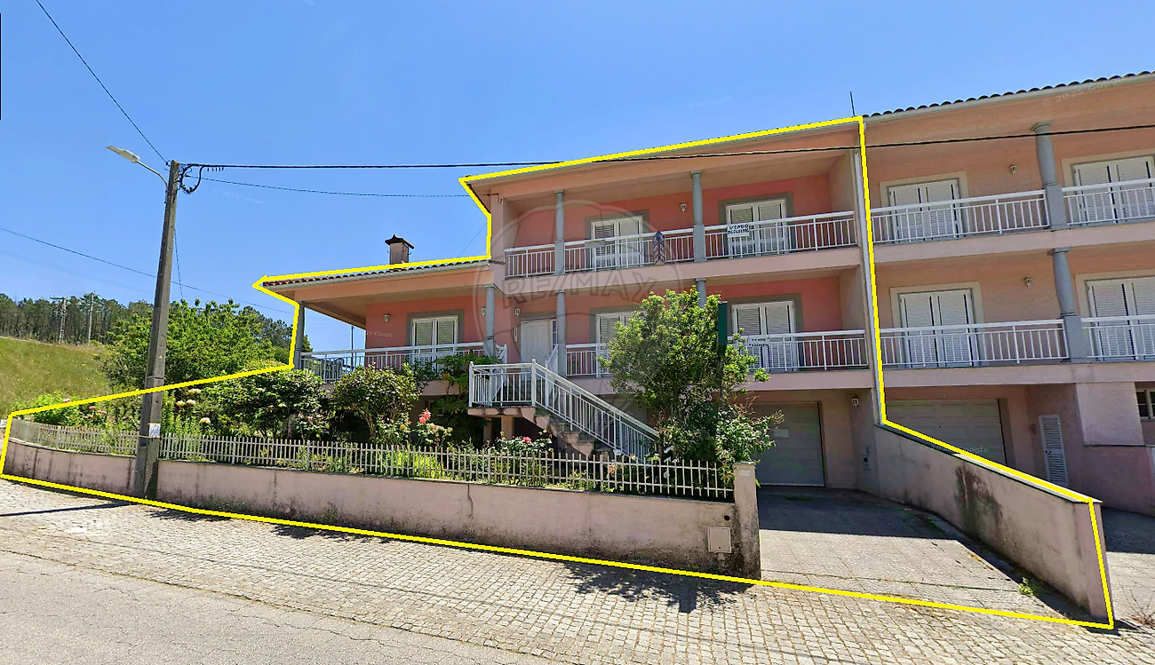 Moradia T4 para venda