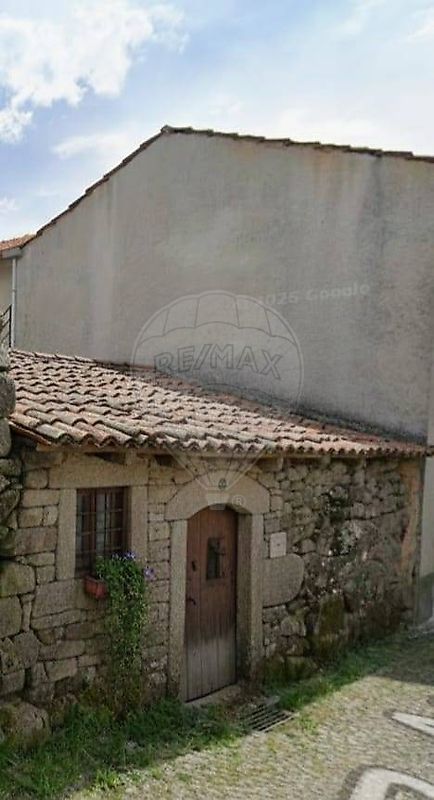 Arrecadação à venda em Viseu