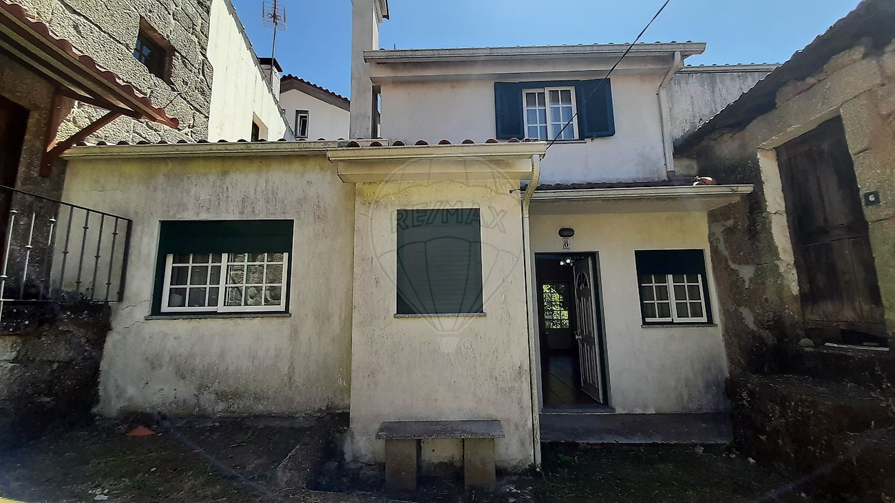 Moradia - Lajeosa do Dão, Tondela, Viseu