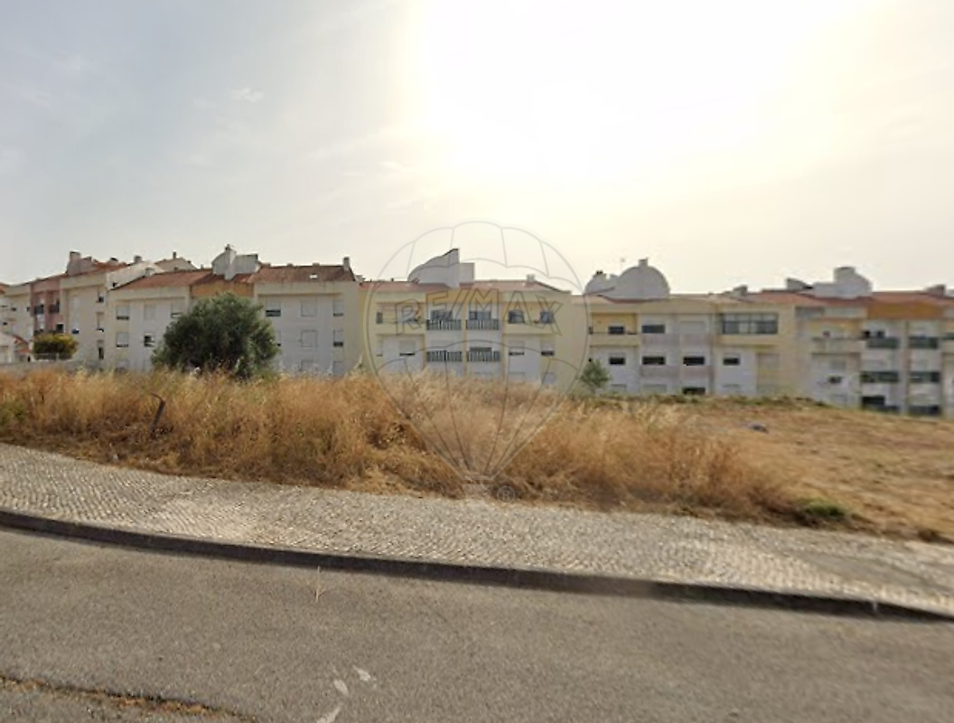 Terreno para arrendar em Torres Novas