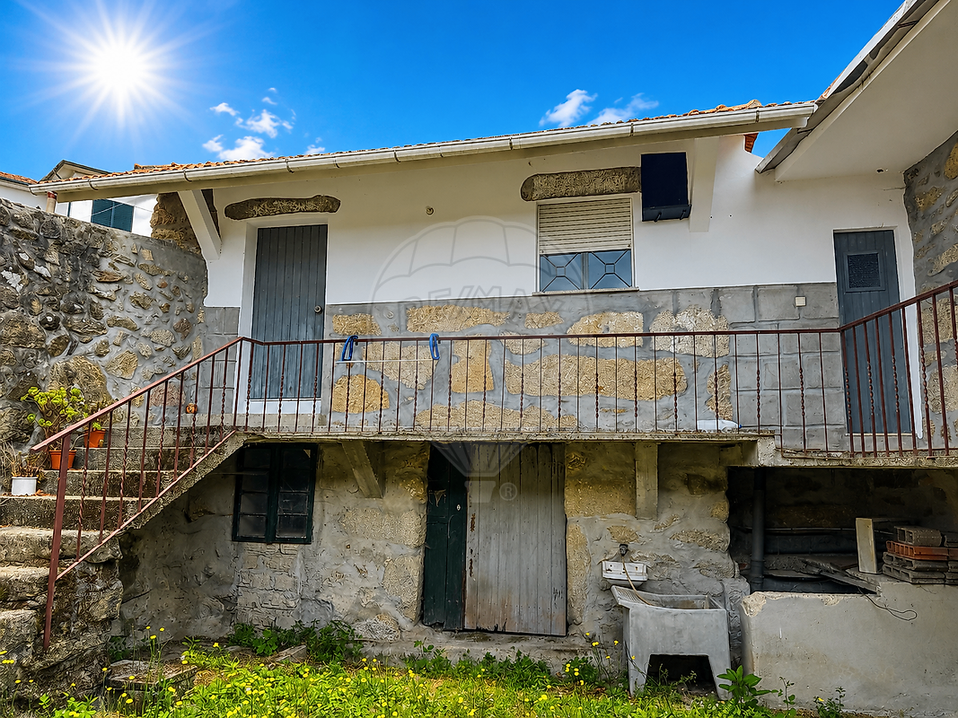 Moradia - Valadares, São Pedro do Sul, Viseu