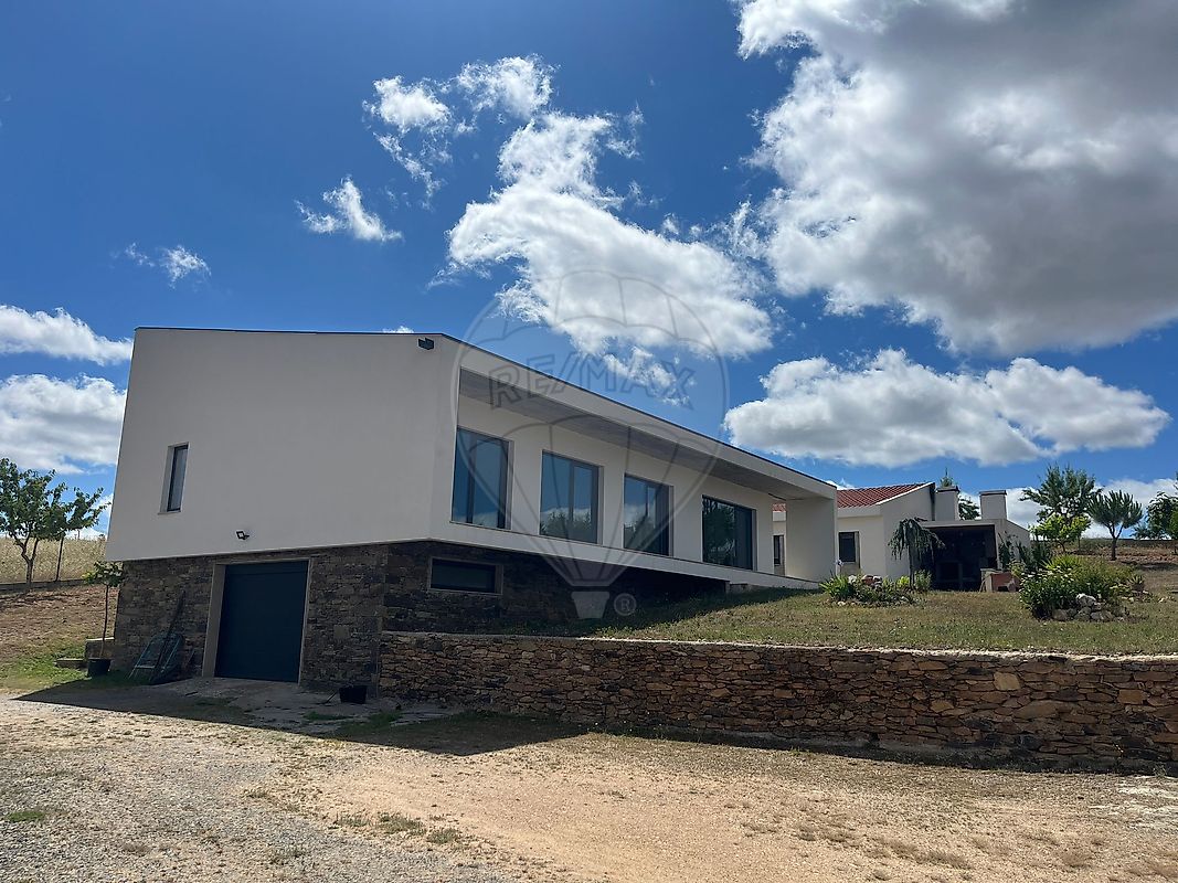 Moradia T3 para venda