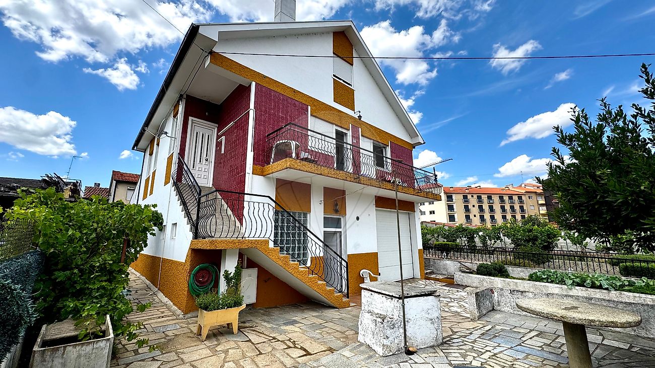 Apartamento T4 à venda em Bragança