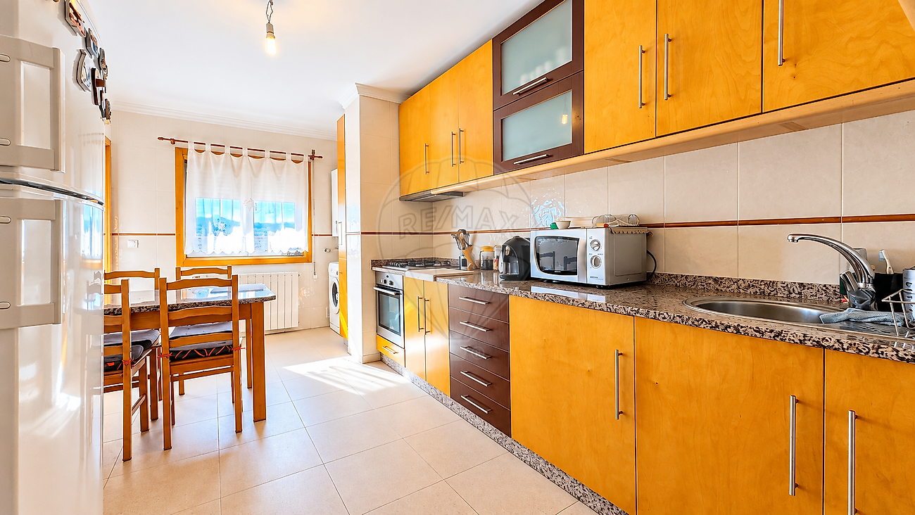 Apartamento T1 em Sé, Santa Maria e Meixedo, €165.000