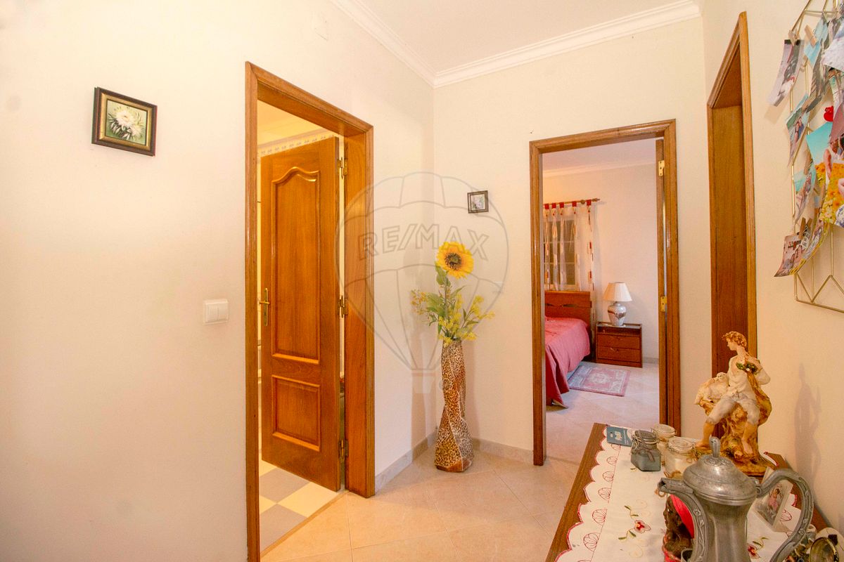 listing 126101048-14 picture-0