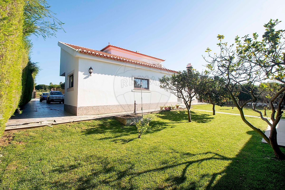 listing 126101048-14 picture-0