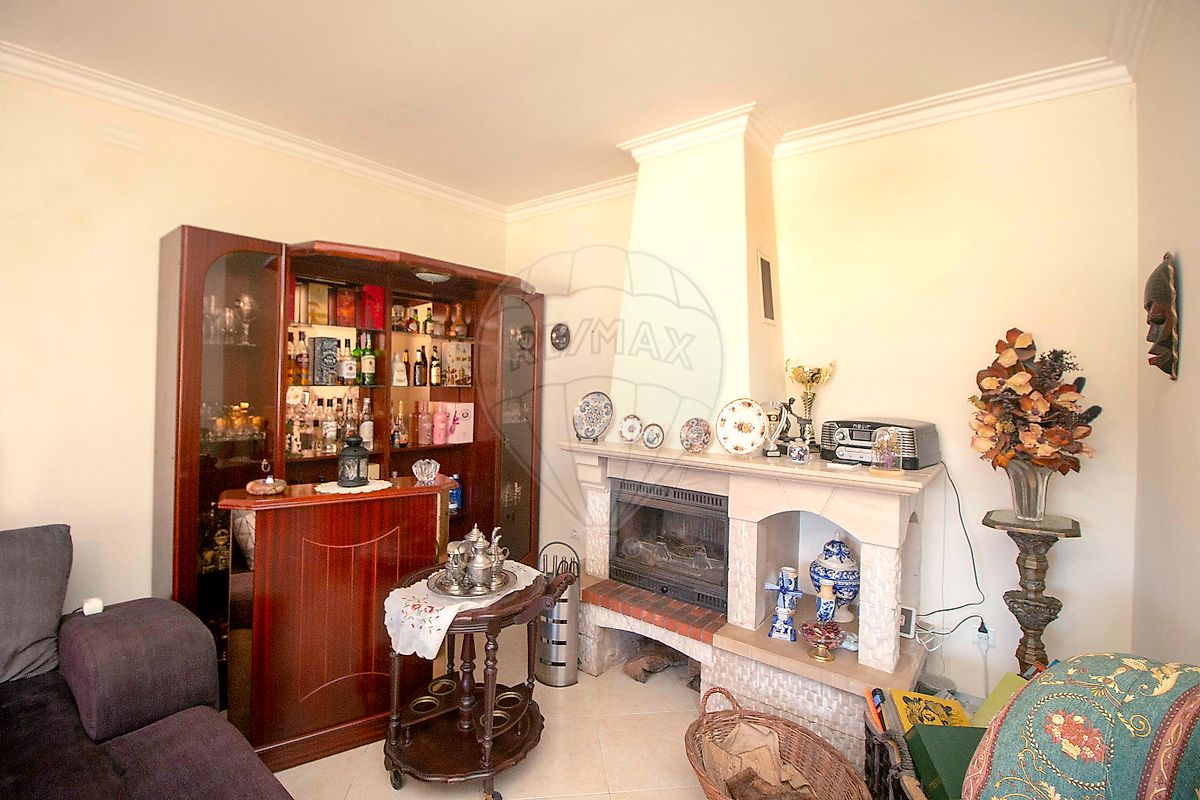 listing 126101048-14 picture-0