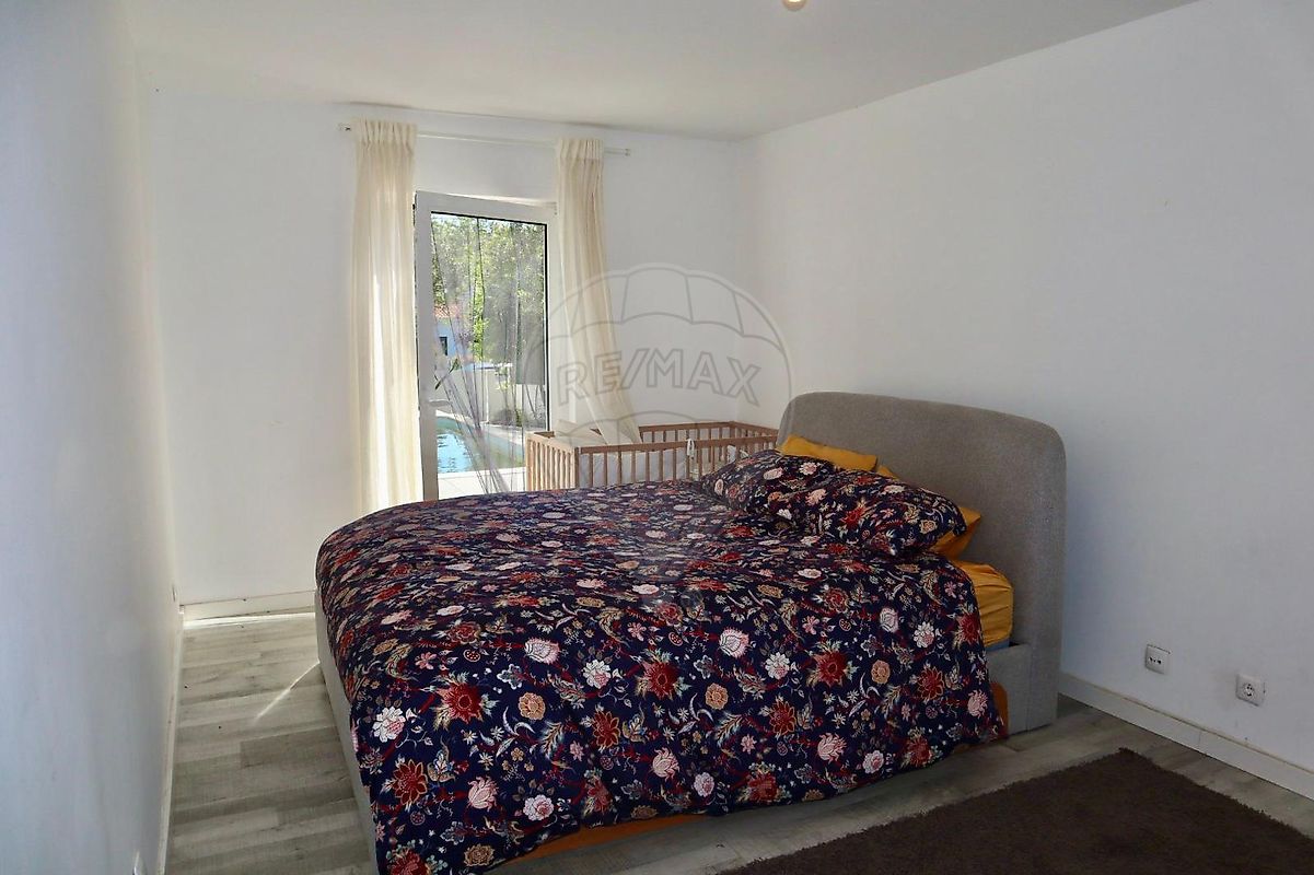 listing 126101007-38 picture-0