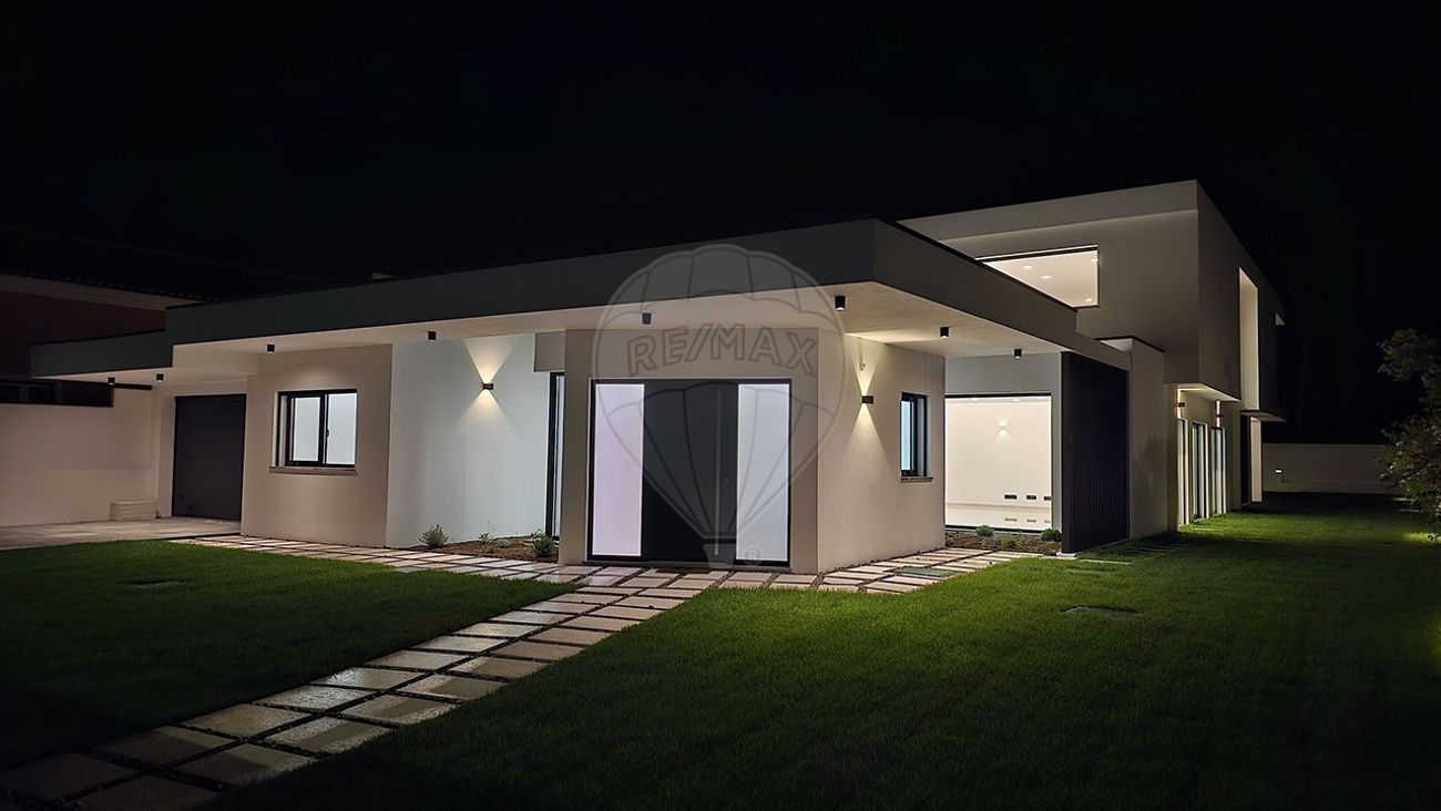 listing 126101007-42 picture-0