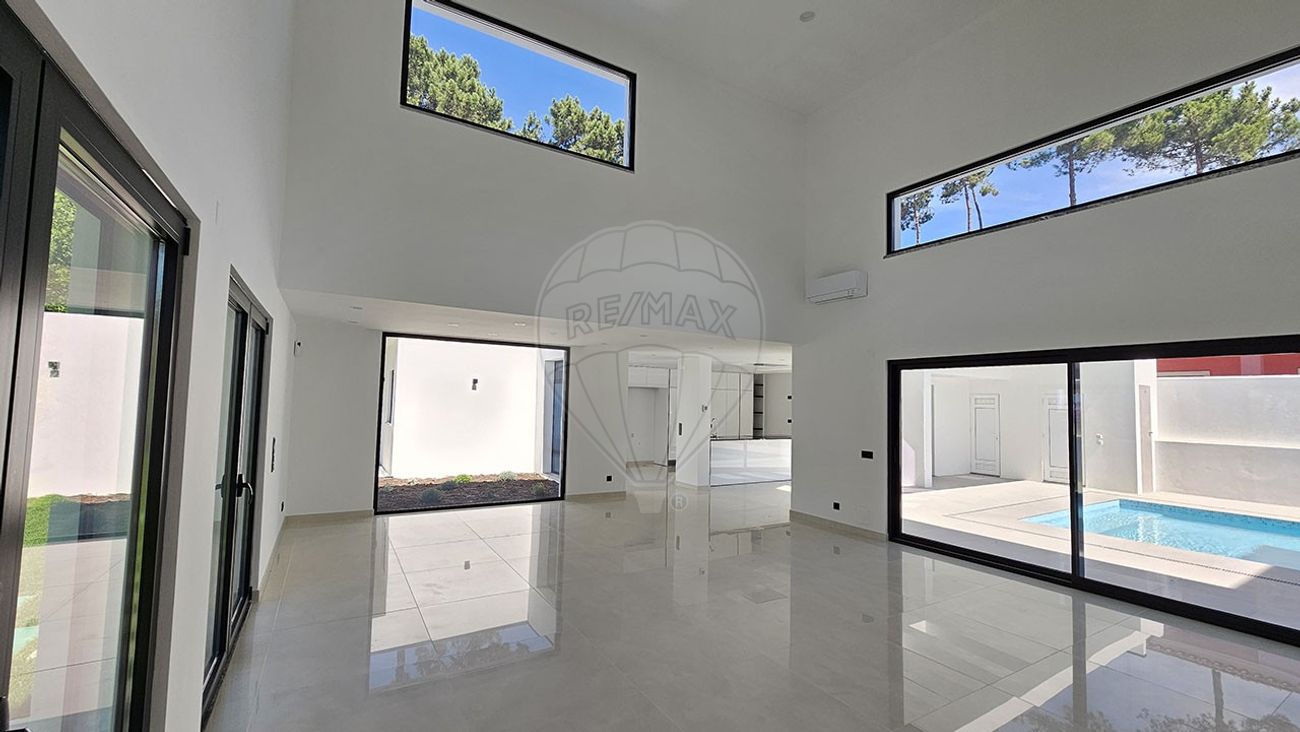 listing 126101007-42 picture-0