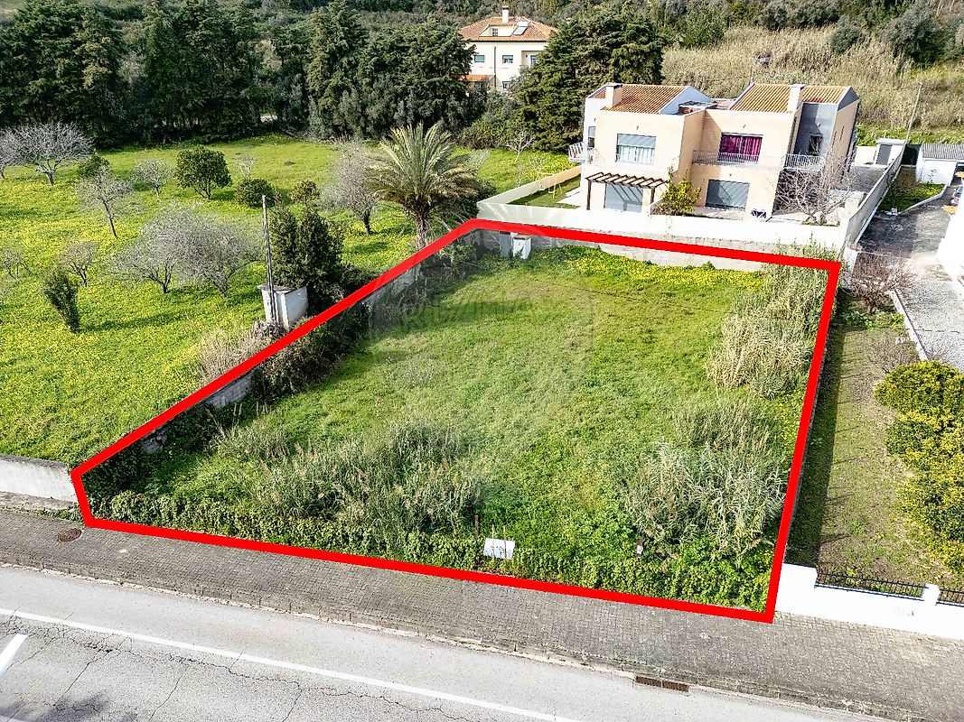 Land for sale in Montemor-o-Velho, Portugal — €91,000